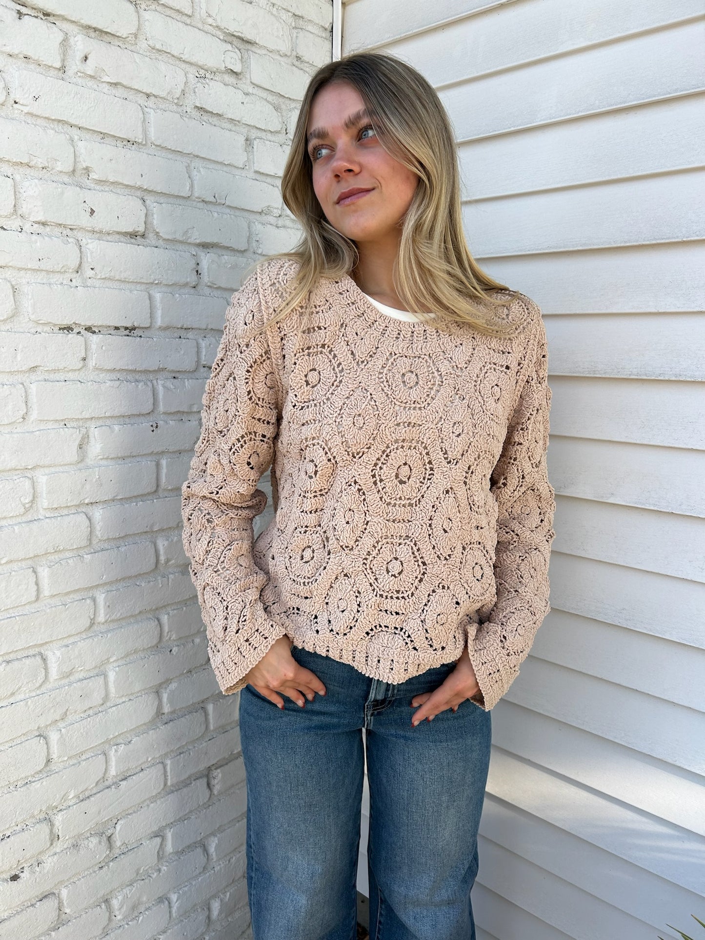 ROUND NECK KNIT CROCHET SWEATER