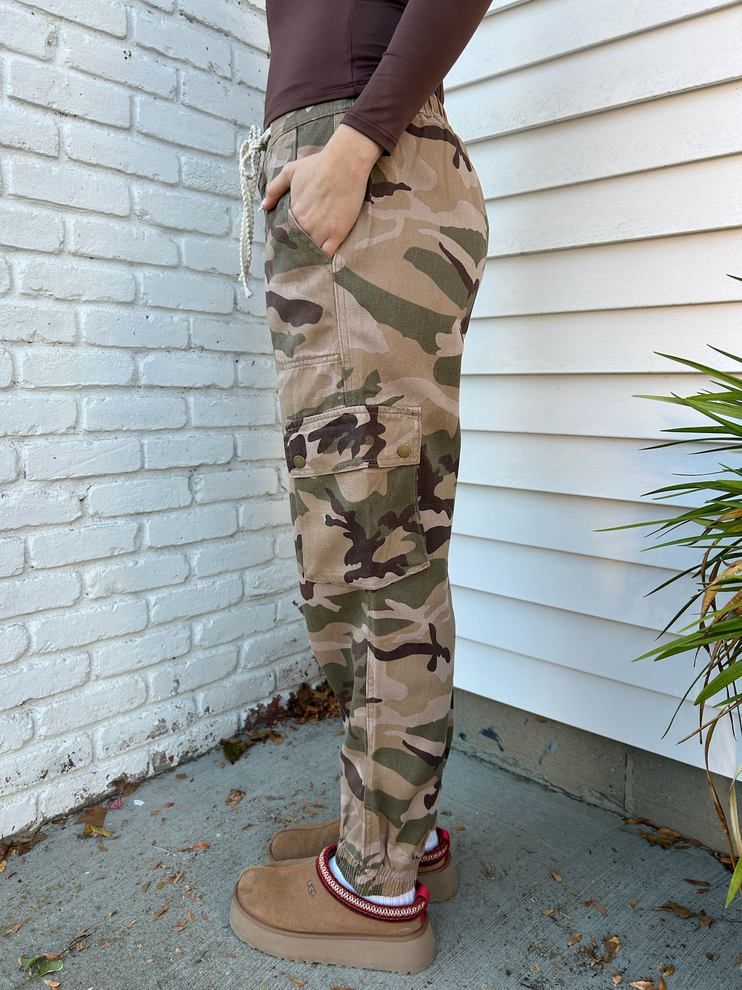 CAMO TWILL JOGGER PANTS