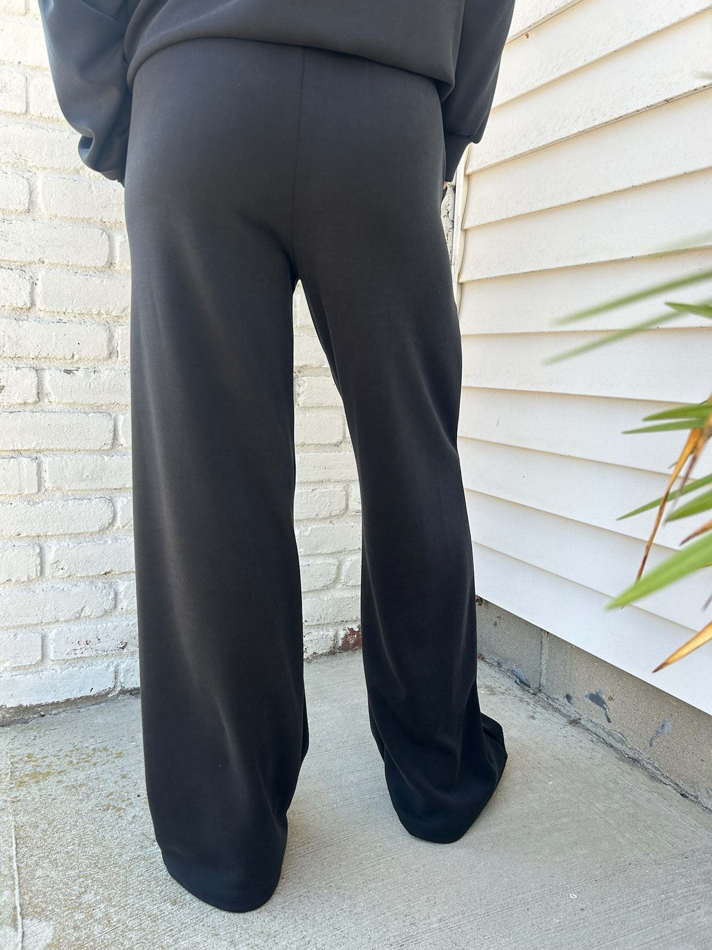 JOSIE STRAIGHT LEG PANT