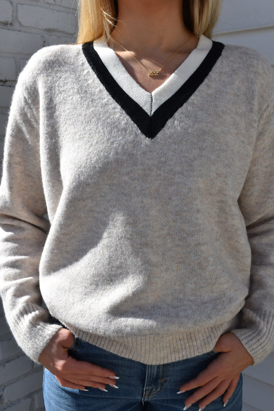 PREPPY SWEATER