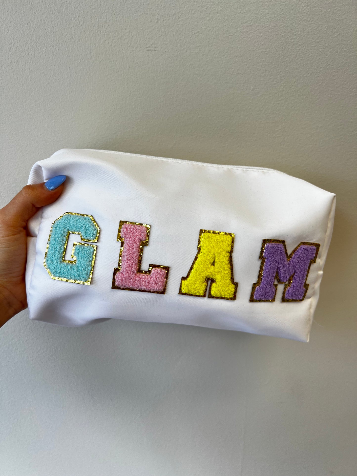 GLAM POUCH