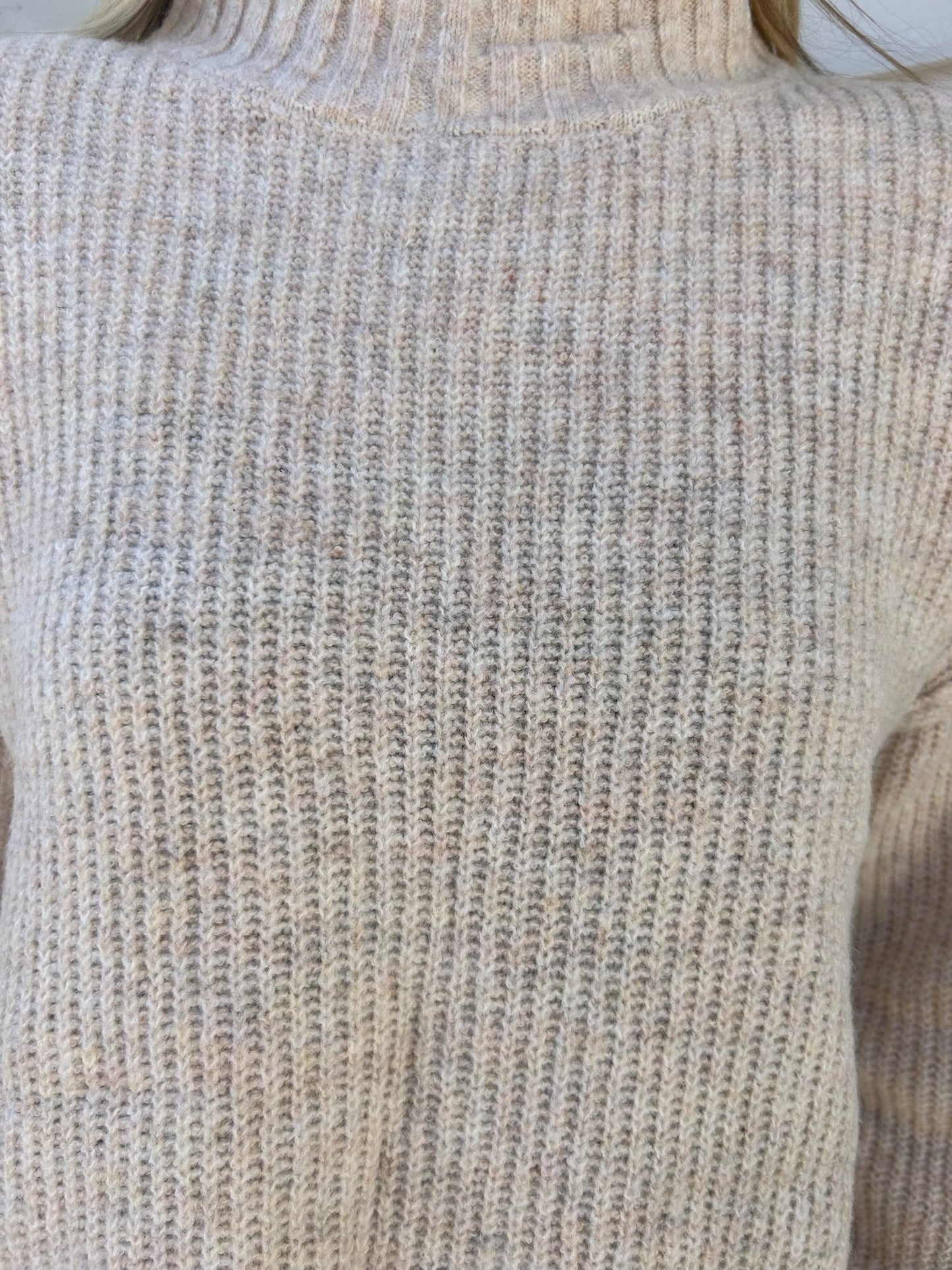 MOCK NECK PULLOVER SWEATER