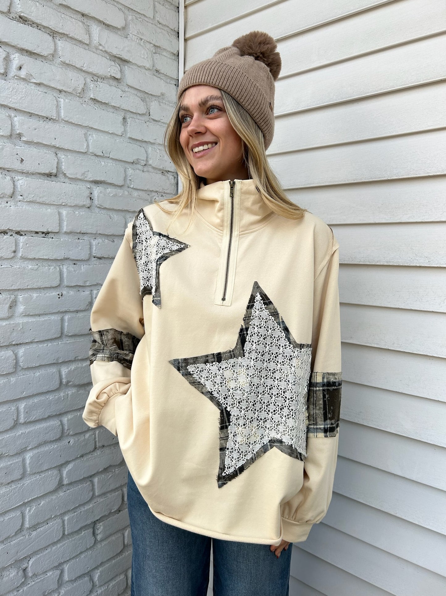 BALLOON SLEEVE STAR TOP