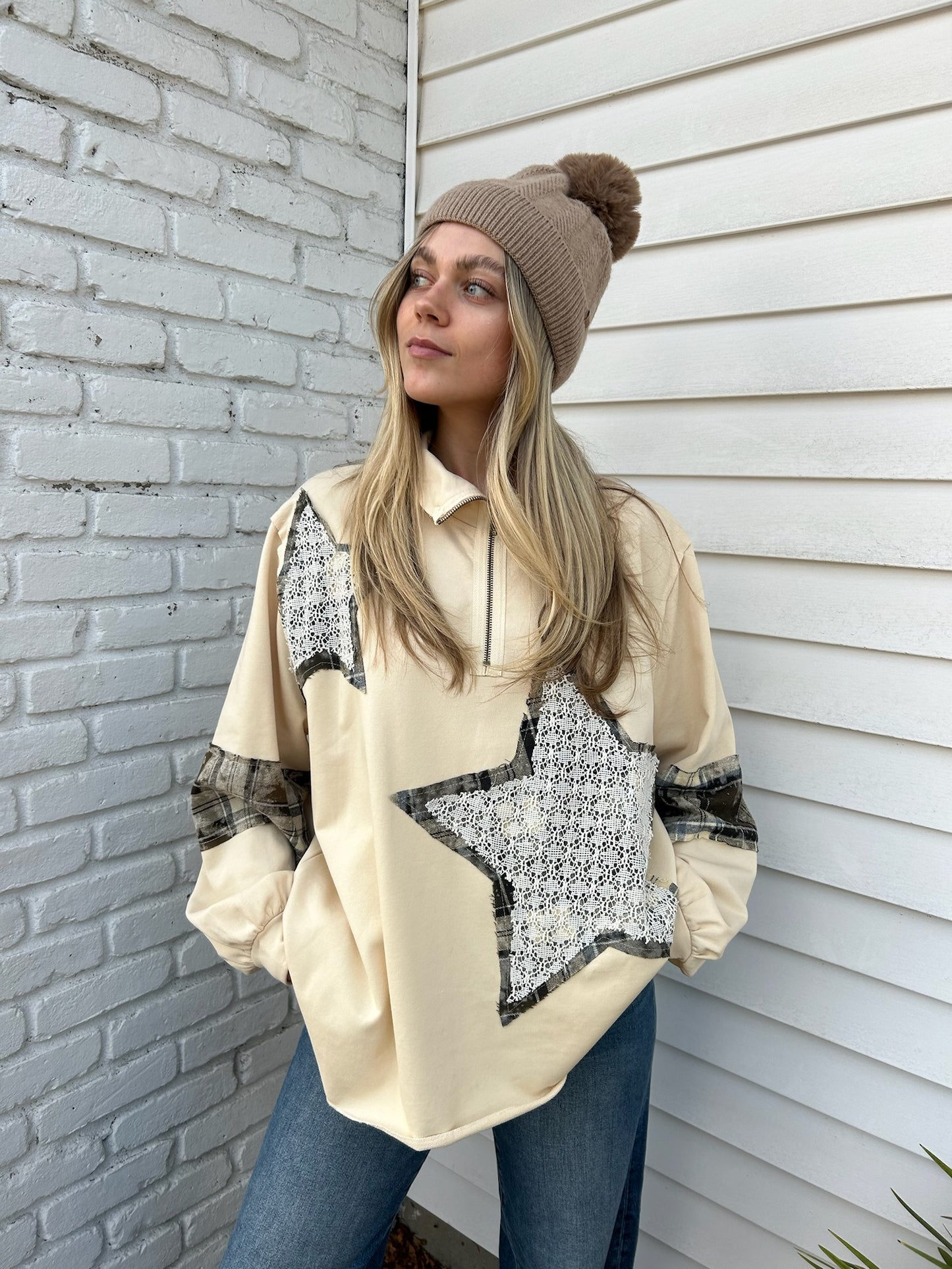 BALLOON SLEEVE STAR TOP