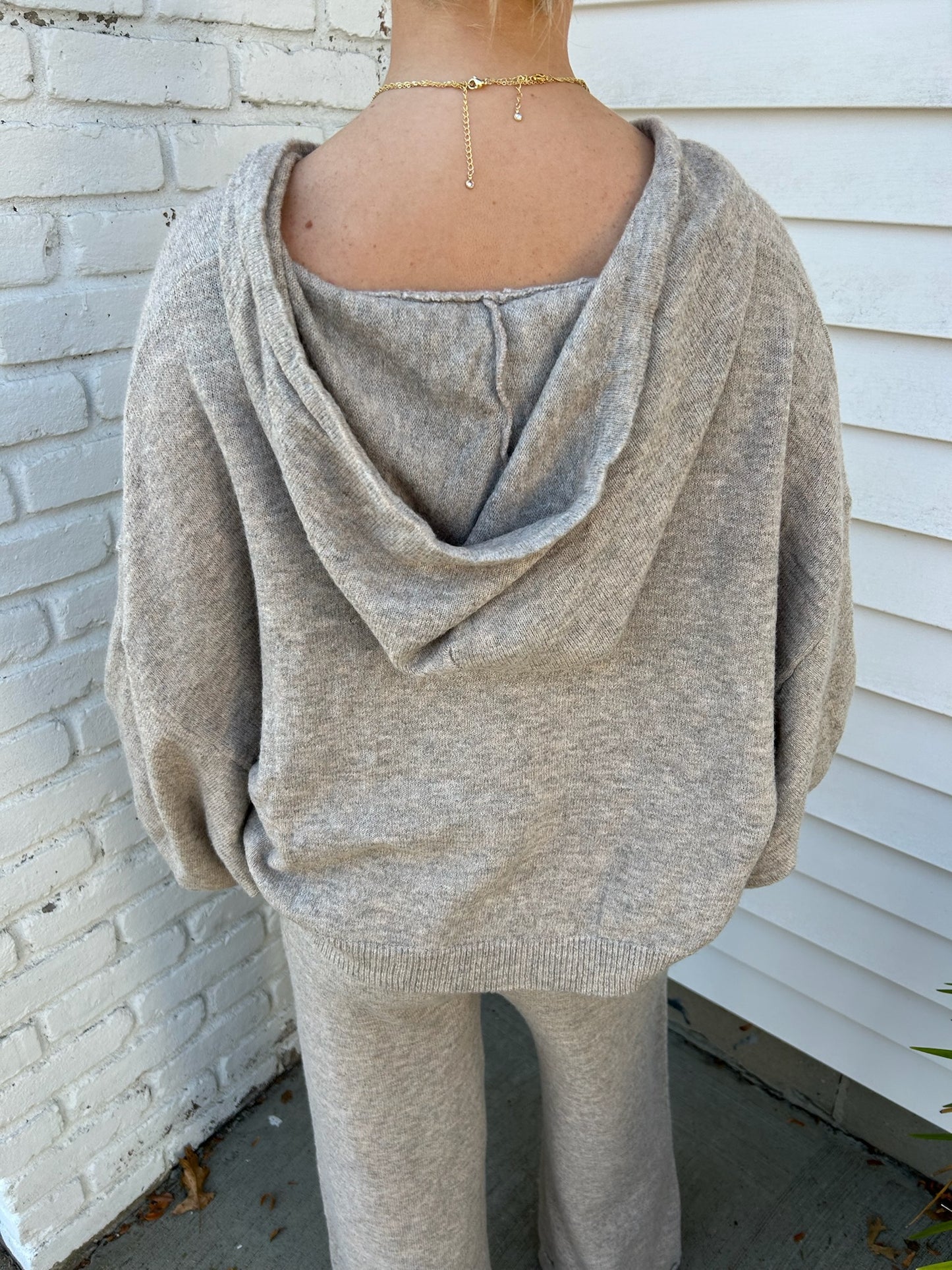 TWO TONED SWEATER HOODIE